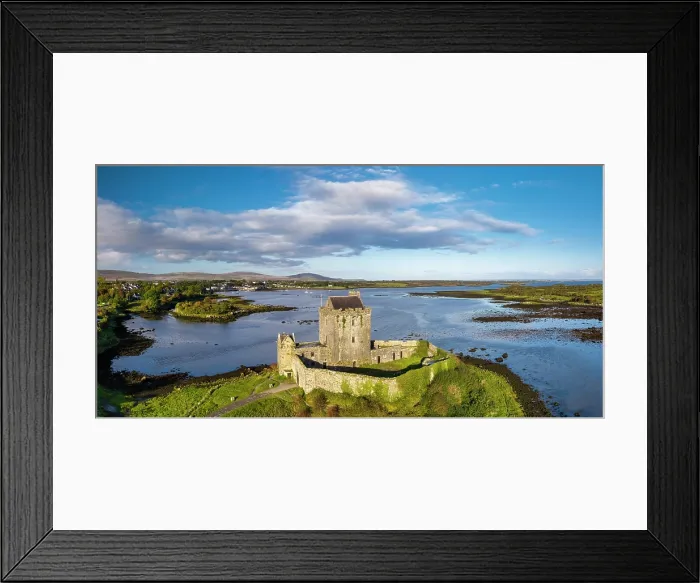 Framed Print : Dunguaire Castle, Kinvarra, Co. Galway, Ireland Framed Print : Dunguaire Castle, Kinvarra, Co. Galway, Ireland