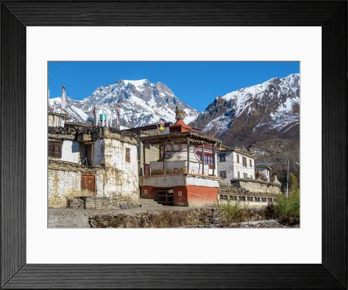 Framed Print : Buddhist stupa in Jharkot village nr Muktinath, Lower Mustang, Nepal Framed Print : Buddhist stupa in Jharkot village nr Muktinath, Lower Mustang, Nepal