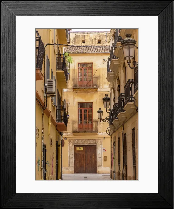 Framed Print : Street scene in the old town (El Carmen) of Valencia, Spain Framed Print : Street scene in the old town (El Carmen) of Valencia, Spain