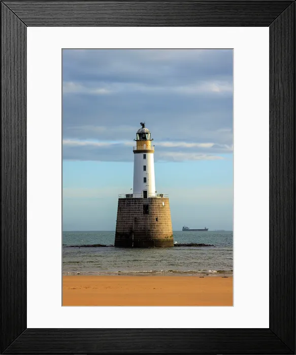 Framed Print : Rattray Head lighthouse, Peterhead, Aberdeenshire, Scotland