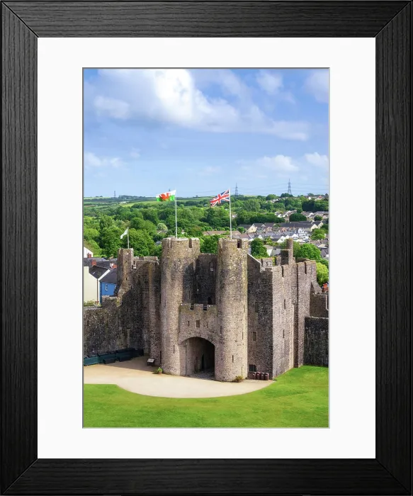 Framed Print : The Great Gatehouse of Pembroke Castle (Castell Penfro), Pembroke, Pembrokeshire, Wales Framed Print : The Great Gatehouse of Pembroke Castle (Castell Penfro), Pembroke, Pembrokeshire, Wales