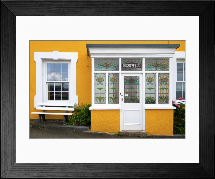 Framed Print : Colourful facade of Bronwydd, a former Sea Captain's Victorian home in New Quay (Cei Newydd), Ceredigion, Wales