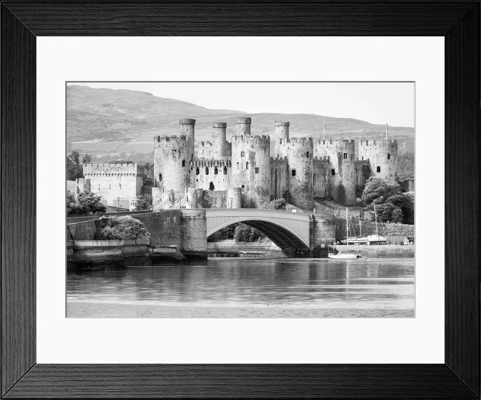 Framed Print : Conwy Castle from the Afon Conwy, Conwy, Wales Framed Print : Conwy Castle from the Afon Conwy, Conwy, Wales