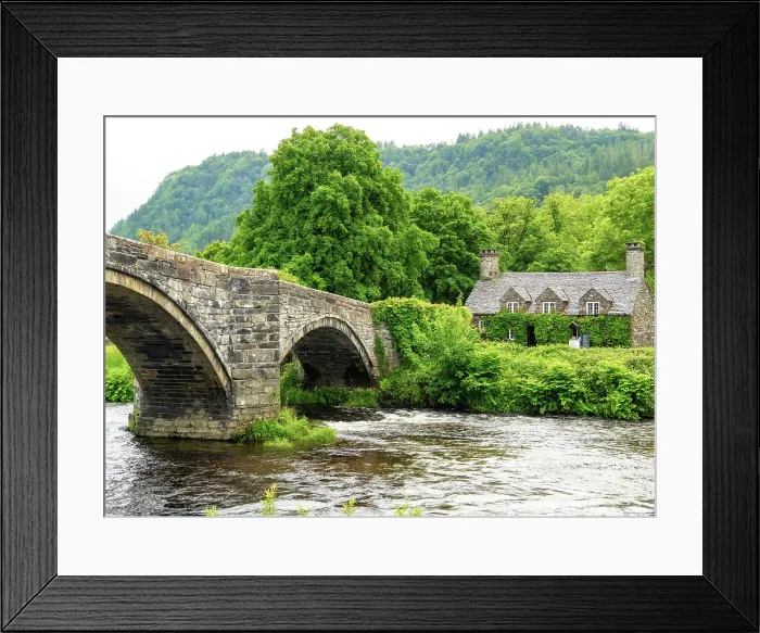 Framed Print : Tu Hwnt i'r Bont tearoom and Pont Fawr Bridge over Afon Conwy in Llanrwst, Conwy, Wales Framed Print : Tu Hwnt i'r Bont tearoom and Pont Fawr Bridge over Afon Conwy in Llanrwst, Conwy, Wales
