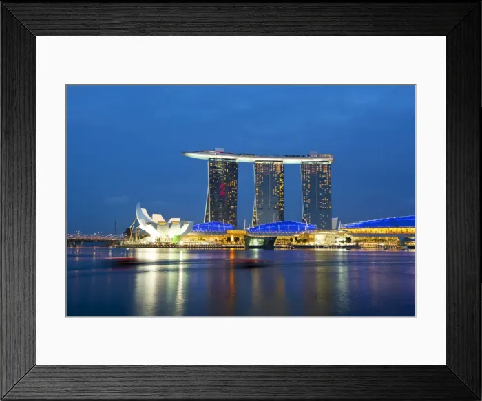 Framed Print : Singapore, Singapore, Marina Bay. The Marina Bay Sands Singapore. The hotel complex includes a casino, shopping mall Framed Print : Singapore, Singapore, Marina Bay. The Marina Bay Sands Singapore. The hotel complex includes a casino, shopping mall