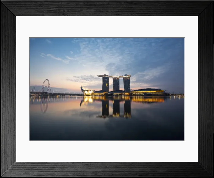 Framed Print : Singapore, Singapore, Marina Bay. The Marina Bay Sands Singapore. The hotel complex includes a casino, shopping mall Framed Print : Singapore, Singapore, Marina Bay. The Marina Bay Sands Singapore. The hotel complex includes a casino, shopping mall