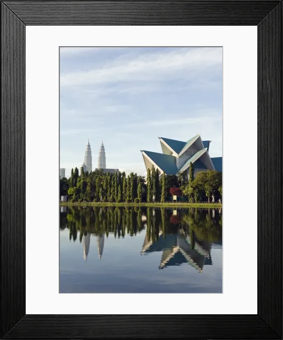 Framed Print : South East Asia, Malaysia, Kuala Lumpur, Petronas Towers and Istana Budaya National Theatre Framed Print : South East Asia, Malaysia, Kuala Lumpur, Petronas Towers and Istana Budaya National Theatre