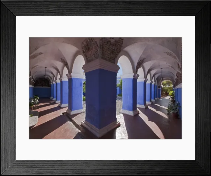 Framed Print : Peru, Vaulted walkways around a courtyard garden in the magnificent Santa Catalina Convent