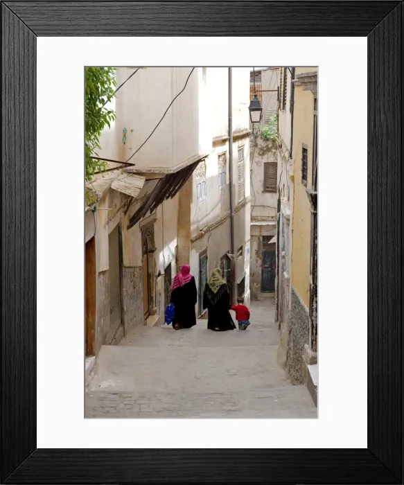 Framed Print : Algeria, Algiers. Women in the Kasbah Framed Print : Algeria, Algiers. Women in the Kasbah