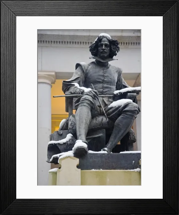 Framed Print : Statue of Velazquez in front of Museo del Prado, Madrid, Spain, Europe Framed Print : Statue of Velazquez in front of Museo del Prado, Madrid, Spain, Europe