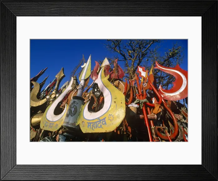 Framed Print : India, Madhya Pradesh, Chauragarh, nr Pachmarhi. Numerous tridents, or trishulas Framed Print : India, Madhya Pradesh, Chauragarh, nr Pachmarhi. Numerous tridents, or trishulas