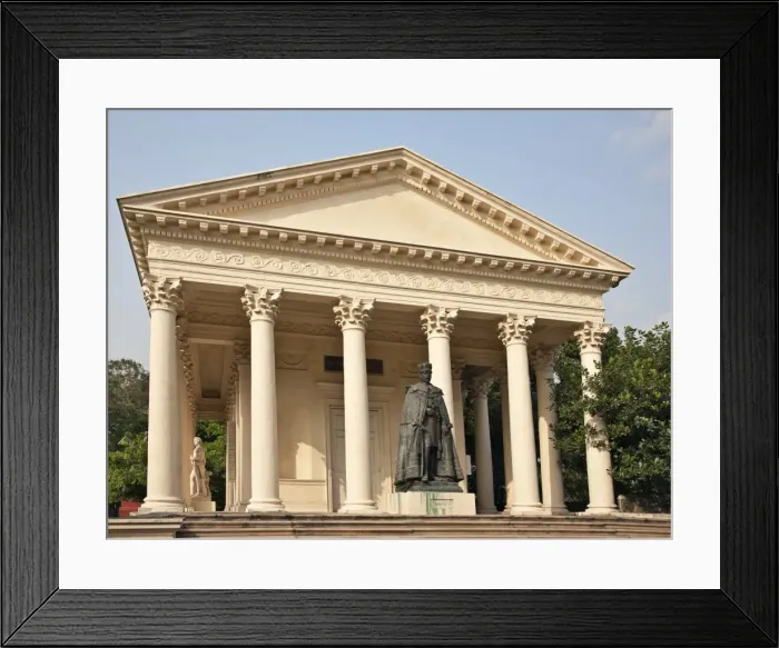 Framed Print : Modelled like a Greek Temple, the Cenotaph in the grounds of Flagstaff House at Barrackpore was erected as a Memorial to the Brave to commemorate those who fell in the battles of Java and Mauritius in 1810 and 1811