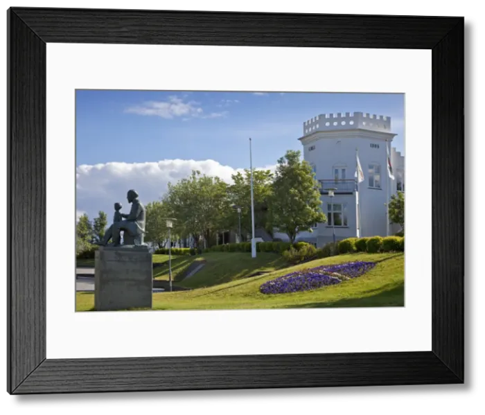 Framed Print : The historic Gimli building was constructed in 1905 by engineer Knud Zimsen who later became mayor of Reykjavik. It now houses the Icelandic Framed Print : The historic Gimli building was constructed in 1905 by engineer Knud Zimsen who later became mayor of Reykjavik. It now houses the Icelandic