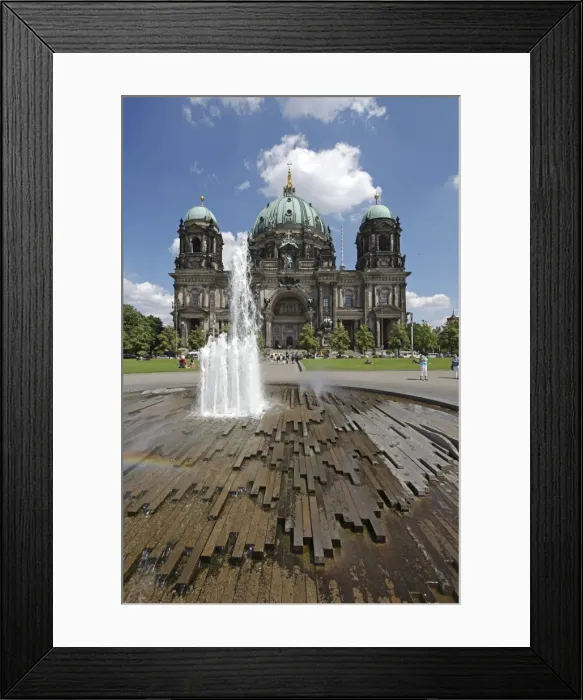 Framed Print : The Berlin Cathedral (Berliner Dom) in the centre of Berlin on a summers day Framed Print : The Berlin Cathedral (Berliner Dom) in the centre of Berlin on a summers day