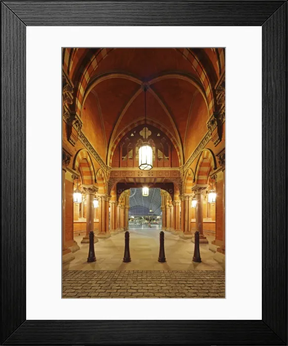 Framed Print : Entrance of St. Pancras International, home of Eurostar and gateway to the continent Framed Print : Entrance of St. Pancras International, home of Eurostar and gateway to the continent