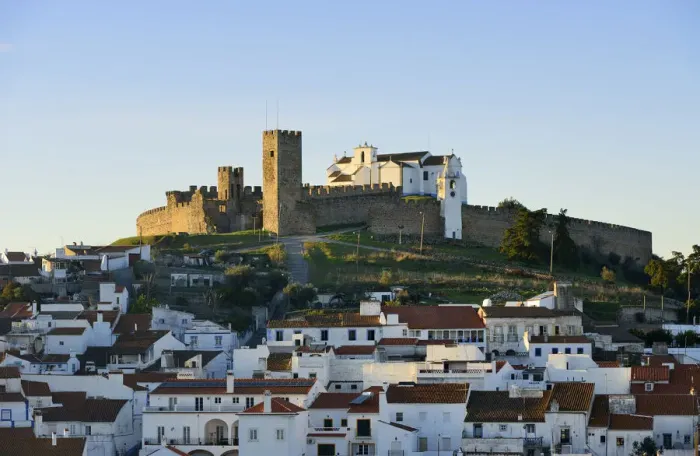 Framed Print : The 13th century medieval castle of Arraiolos. Alentejo, Portugal Framed Print : The 13th century medieval castle of Arraiolos. Alentejo, Portugal