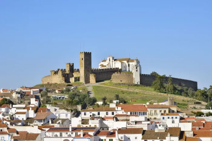 Framed Print : The 13th century medieval castle of Arraiolos. Alentejo, Portugal