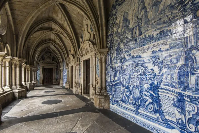 Framed Print : The 14th Gothic cloister with azulejos tilework, Porto Cathedral or Se do Porto, Porto Framed Print : The 14th Gothic cloister with azulejos tilework, Porto Cathedral or Se do Porto, Porto