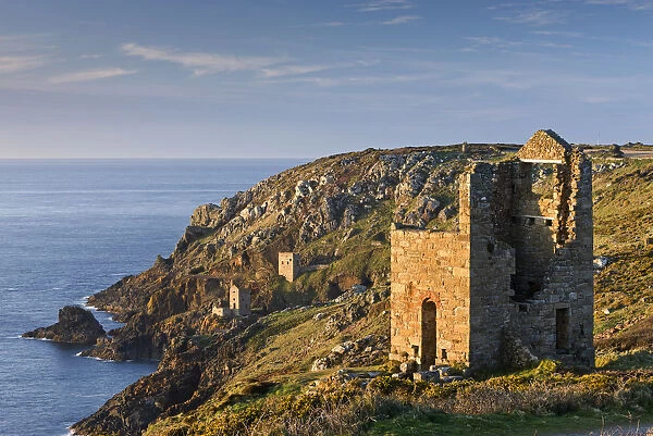 Abandoned Cornish tin mine engine houses on the cliffs at Botallack, Cornwall, England