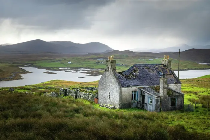 Framed Print : Abandoned croft house in Balallan, Isle of Lewis, Outer Hebrides, Scotland Framed Print : Abandoned croft house in Balallan, Isle of Lewis, Outer Hebrides, Scotland