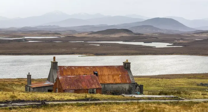 Framed Print : Abandoned Croft on the Isle of Harris, Outer Hebrides, Scotland Framed Print : Abandoned Croft on the Isle of Harris, Outer Hebrides, Scotland