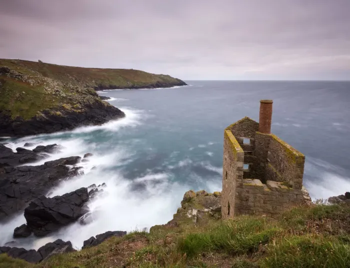 Framed Print : Abandoned tin mine engine house on the clifftops at Botallack near St Just, Cornwall Framed Print : Abandoned tin mine engine house on the clifftops at Botallack near St Just, Cornwall