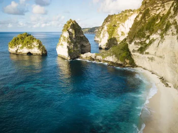 Framed Print : Aerial View of Diamond Beach, Klungkung, Nusa Penida, Bali, Indonesia Framed Print : Aerial View of Diamond Beach, Klungkung, Nusa Penida, Bali, Indonesia