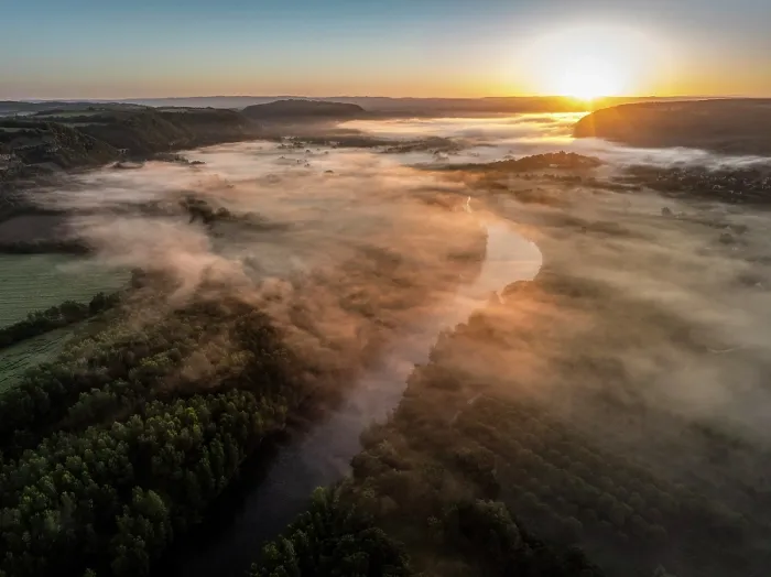 Framed Print : An aerial view of the Dordogne River, at dawn, Floirac, Lot, Occitanie, France