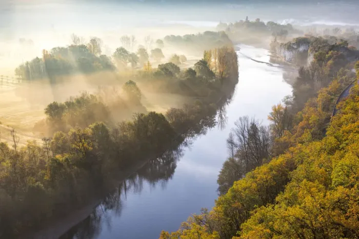 Framed Print : Aerial view of the Dordogne Valley & Dordogne river on a misty morning in autumn, Lot Framed Print : Aerial view of the Dordogne Valley & Dordogne river on a misty morning in autumn, Lot