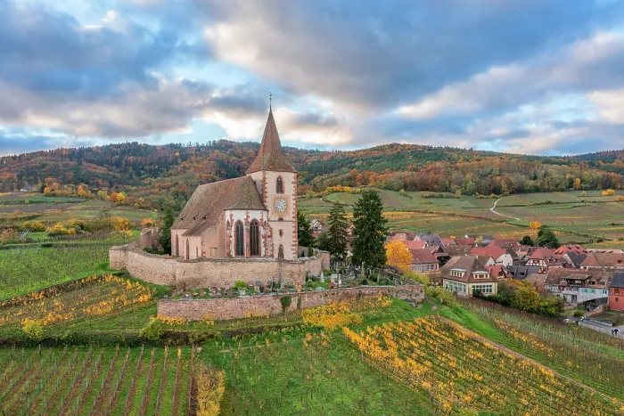 Framed Print : Aerial view at fortified church of Saint Jacques, Hunawihr, Alsace, Alsace Wine Road, Haut-Rhin, Grand Est, France Framed Print : Aerial view at fortified church of Saint Jacques, Hunawihr, Alsace, Alsace Wine Road, Haut-Rhin, Grand Est, France