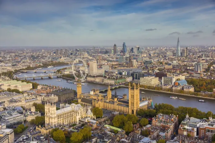 Framed Print : Aerial view from helicopter, Houses of Parliament, River Thames, London, England Framed Print : Aerial view from helicopter, Houses of Parliament, River Thames, London, England