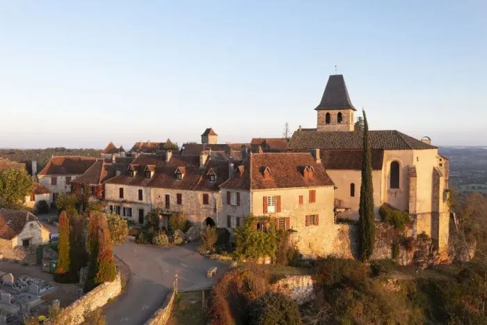 Framed Print : Aerial view of the hilltop village of Loubressac, Lot, Occitanie, France