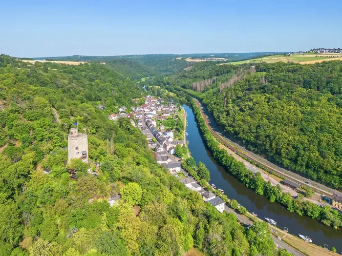 Framed Print : Aerial view at Laurenburg castle with river Lahn, Lahn valley, Westerwald, Taunus, Rhineland-Palatinate, Germany