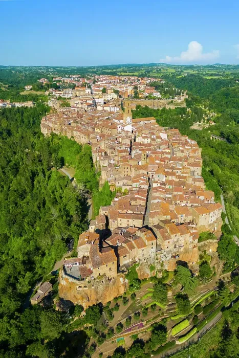 Framed Print : Aerial view of the old town of Pitigliano, called the little Jerusalem'. Grosseto district, Tuscany, Italy Framed Print : Aerial view of the old town of Pitigliano, called the little Jerusalem'. Grosseto district, Tuscany, Italy