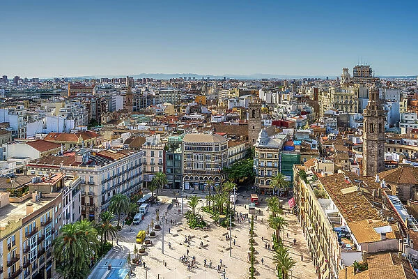 Aerial view of Plaza de la Reina and old town skyline, Valencia, Valencian Community, Spain