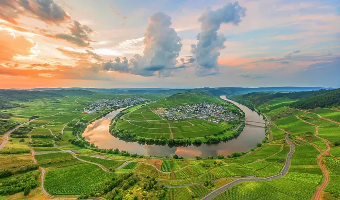Framed Print : Aerial view at the sunset at Trittenheim Mosel horseshoe bend, Rhineland-Palatinate, Germany