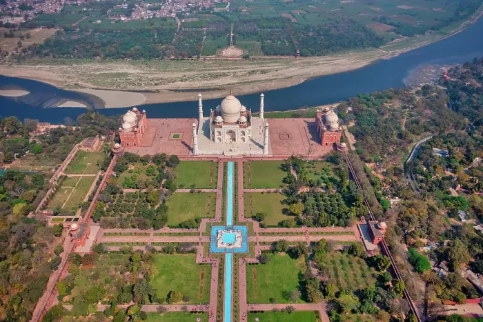 Framed Print : Aerial view of the Taj Mahal along Yamuna river, Agra, Uttar Pradesh, India Framed Print : Aerial view of the Taj Mahal along Yamuna river, Agra, Uttar Pradesh, India
