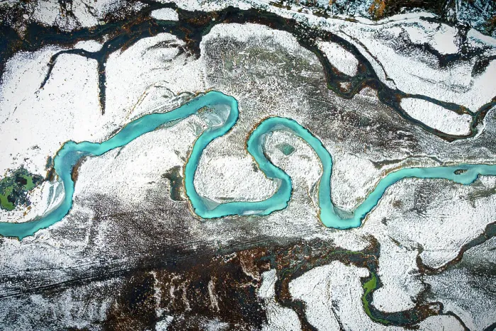 Framed Print : Aerial view of turquoise water of a river in a snowy landscape, Predarossa, Valmasino, Lombardy, Italy Framed Print : Aerial view of turquoise water of a river in a snowy landscape, Predarossa, Valmasino, Lombardy, Italy