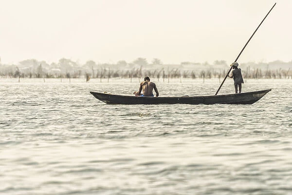 Africa, Benin, Lake NokouA. Fishermen from Ganvie village