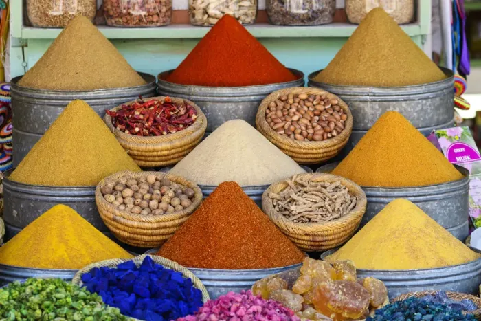 Framed Print : Africa, Maghreb, Morocco, Marrakesh Souk selling Spices