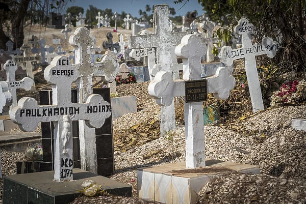 africa, Senegal, Joal Fadiouth. The cemetery on the island built on sea shells