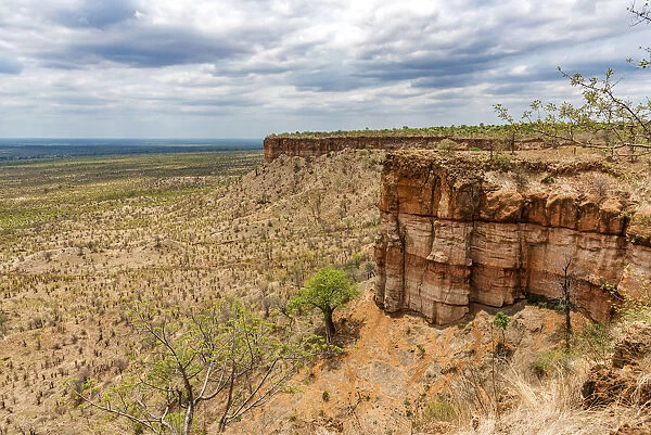 Africa, Zimbabwe, Gonarezhou National Park. View of the red sandstone Chilojo cliffs