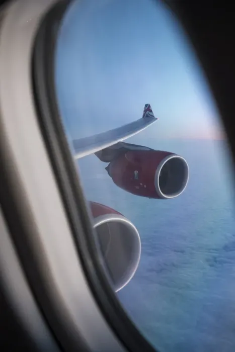 Framed Print : Airbus A340, view out of the window with engine and wing Framed Print : Airbus A340, view out of the window with engine and wing