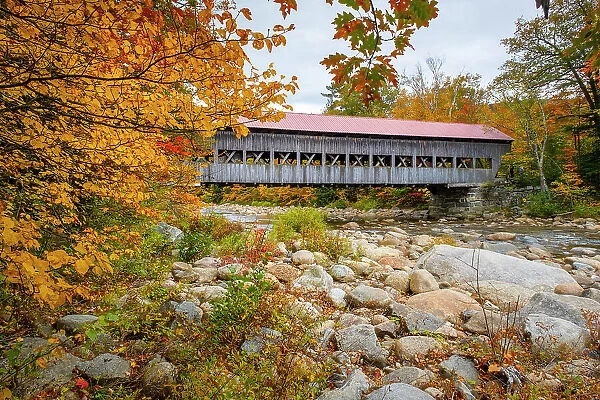 Albany Covered Bridge, Kancamagus Highway, New Hampshire, USA