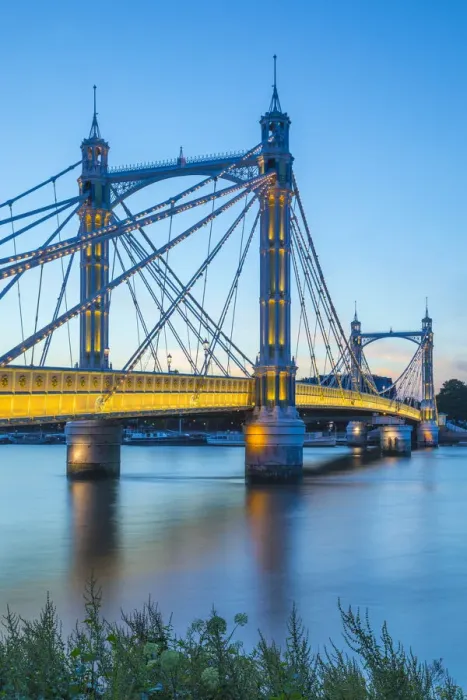 Framed Print : Albert Bridge, River Thames, London, England, UK