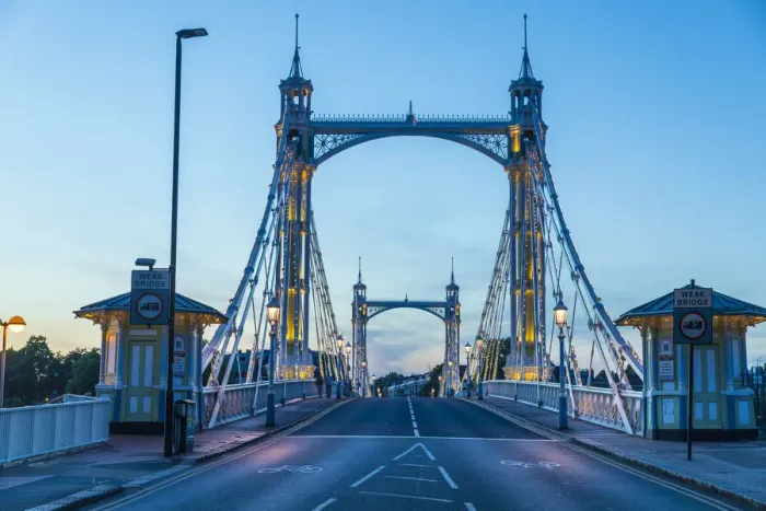 Framed Print : Albert Bridge, River Thames, London, England, UK Framed Print : Albert Bridge, River Thames, London, England, UK