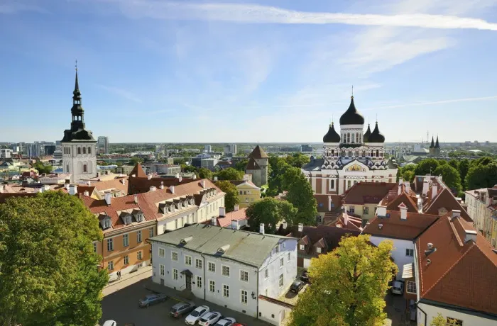 Framed Print : Alexander Nevsky Cathedral in Toompea Hill Framed Print : Alexander Nevsky Cathedral in Toompea Hill
