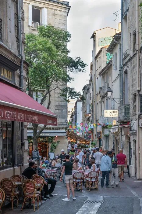 Framed Print : Alley at Montpellier, Herault, Languedoc-Roussillon, Occitanie, France