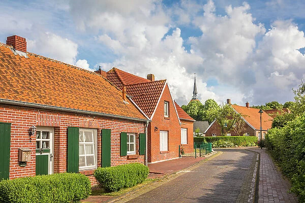 Alley in the village of Rysum, Krummhoern, East Frisia, Lower Saxony, Germany