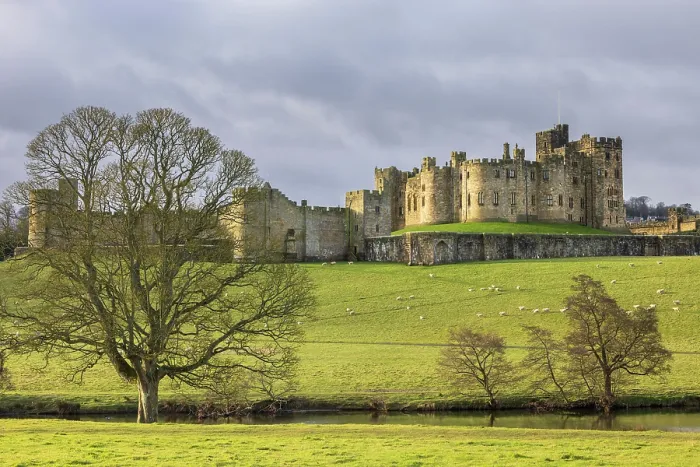 Framed Print : Alnwick Castle from the Pastures, Northumberland, England. Winter (March) 2025